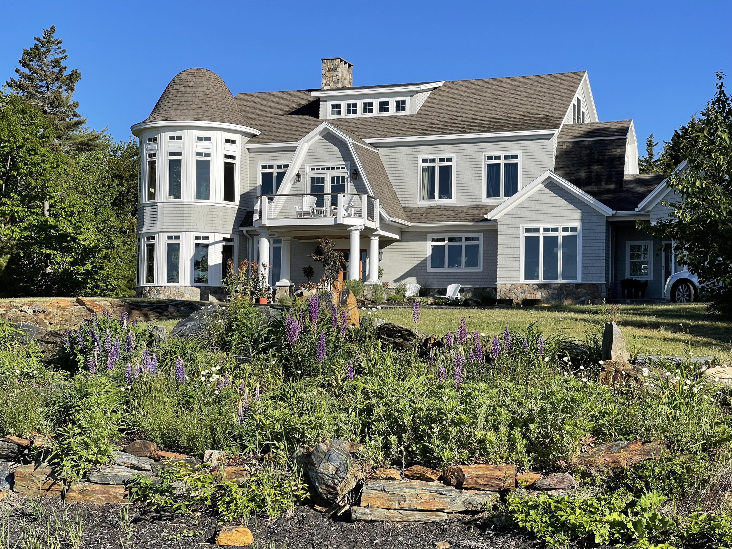 4 Cole Farm Drive
