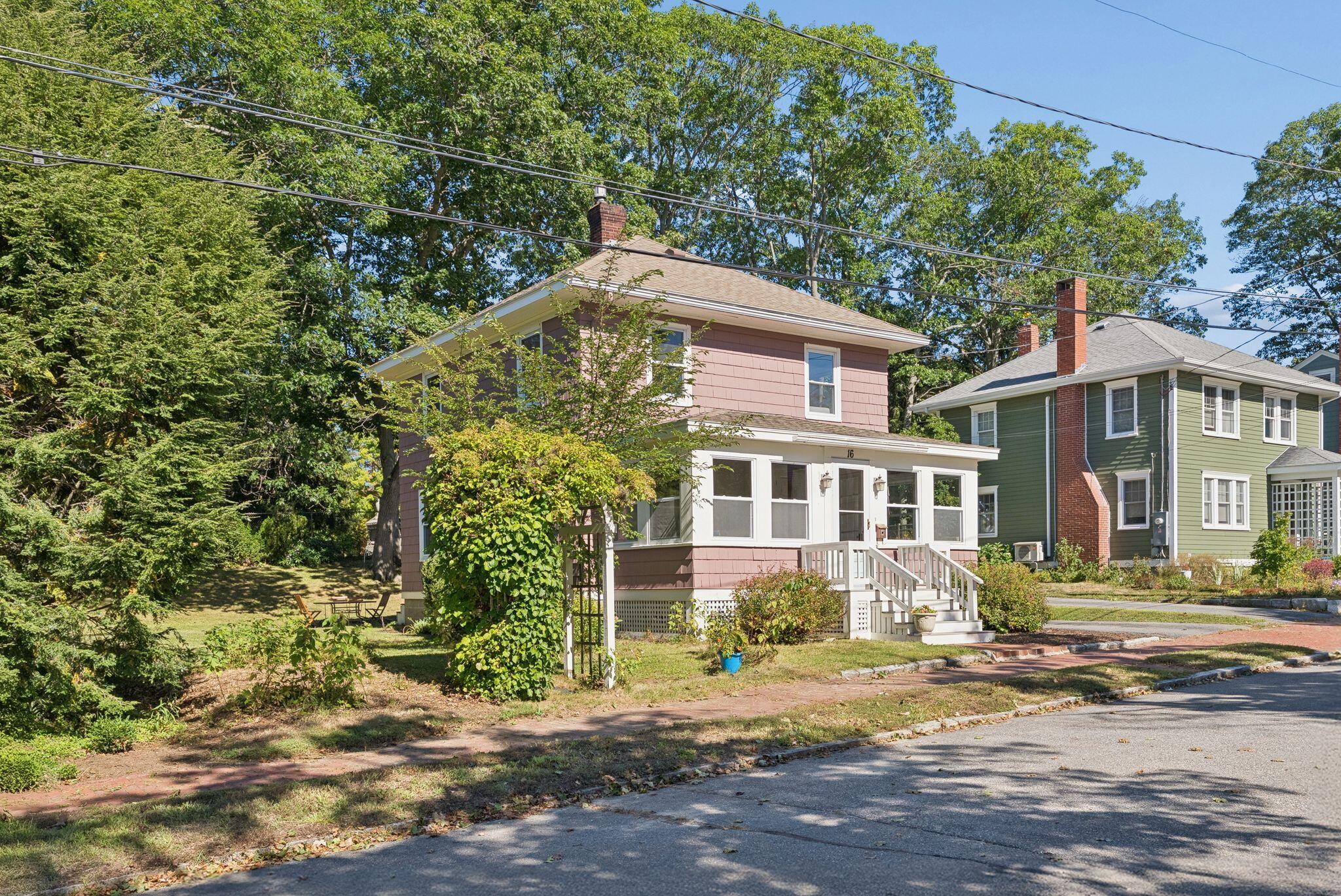 16 Newman Street