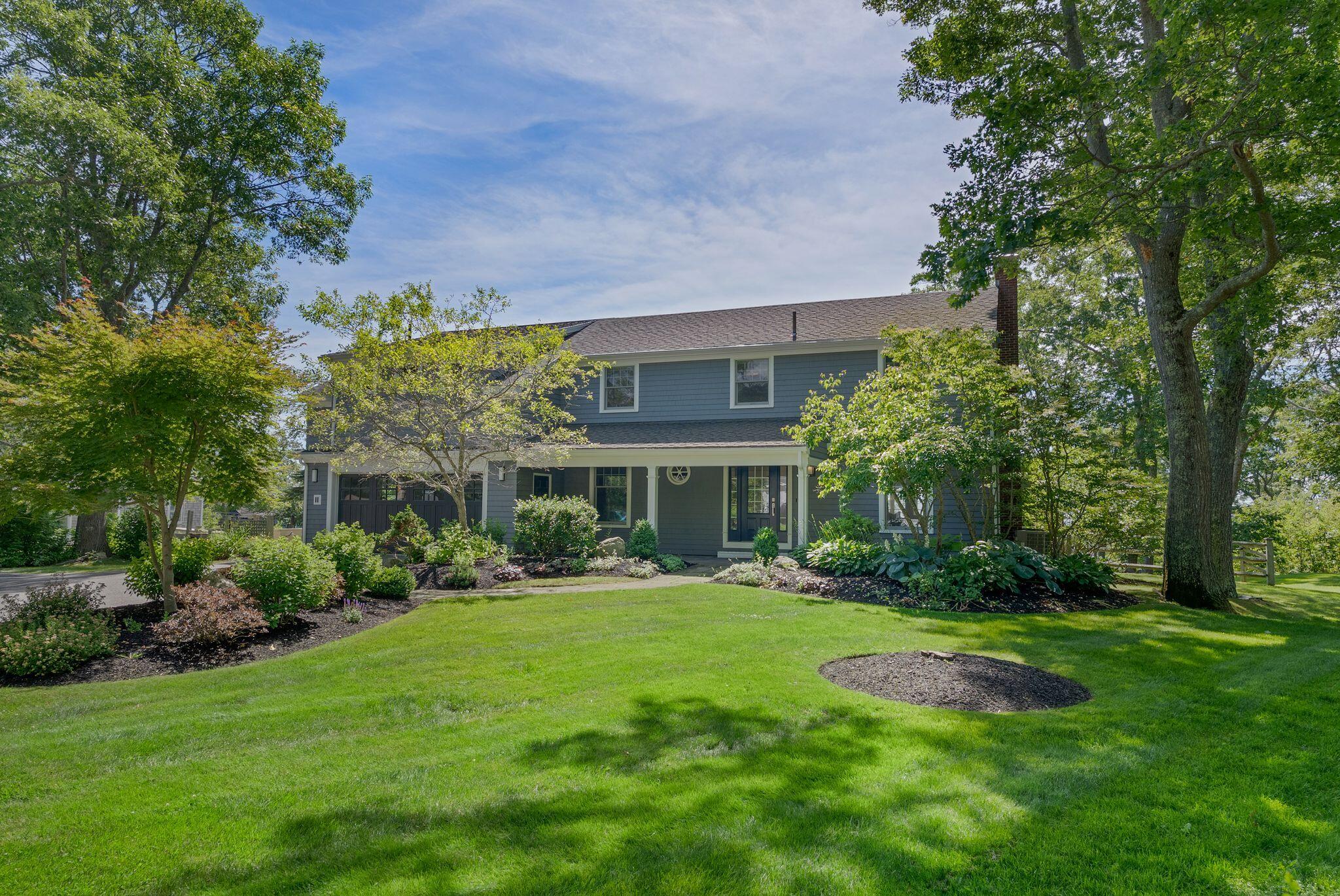 11 Pilot Point Road