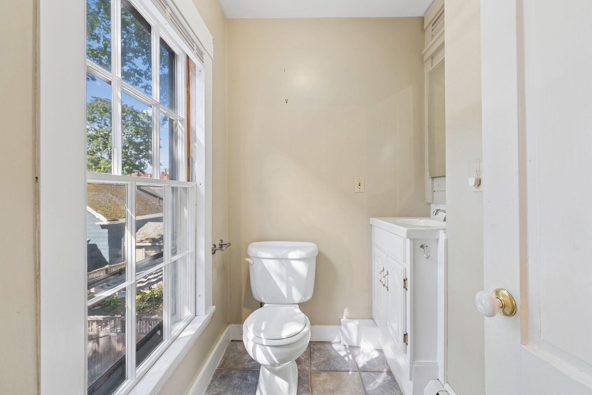 309 Spring Street 2