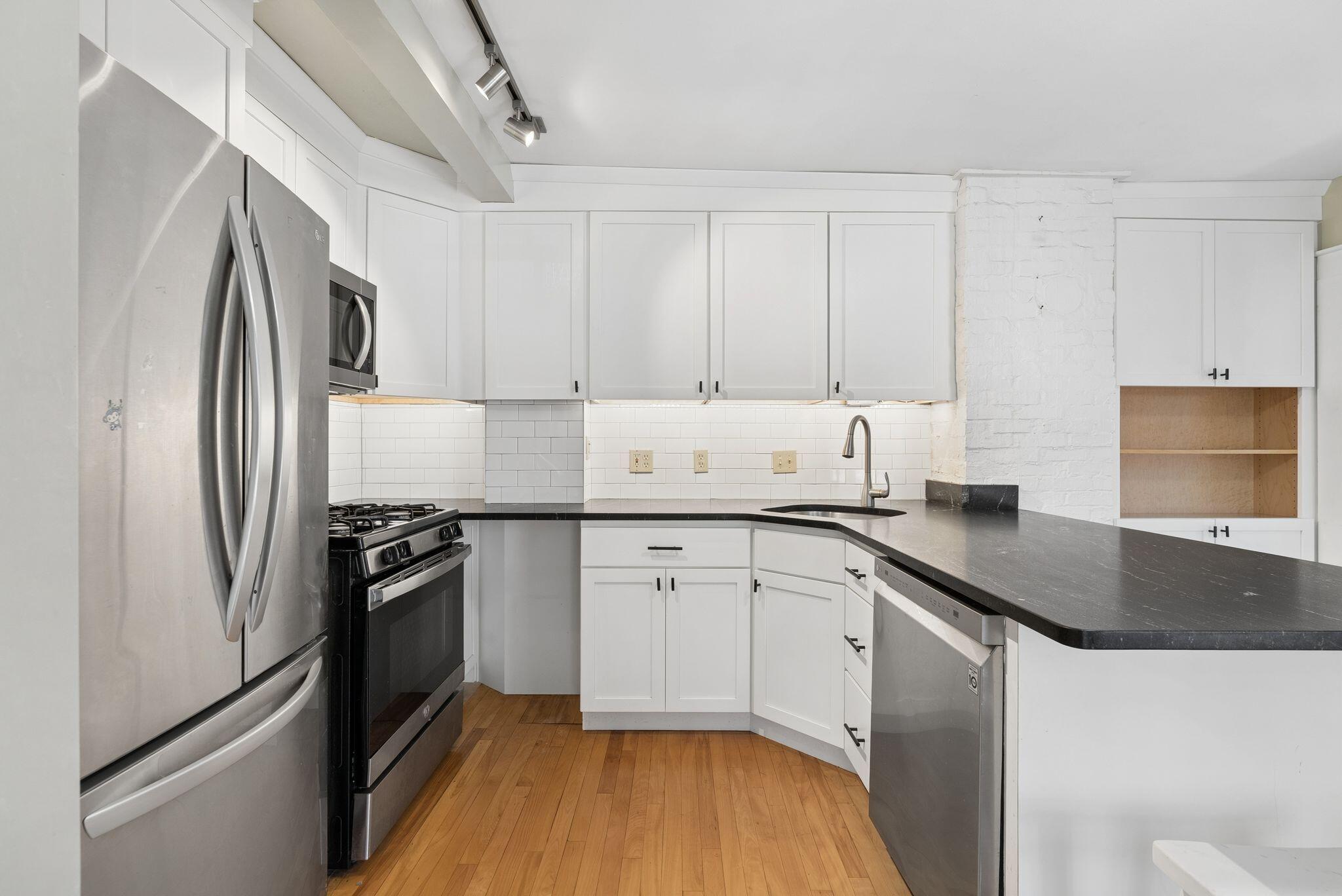 309 Spring Street 2