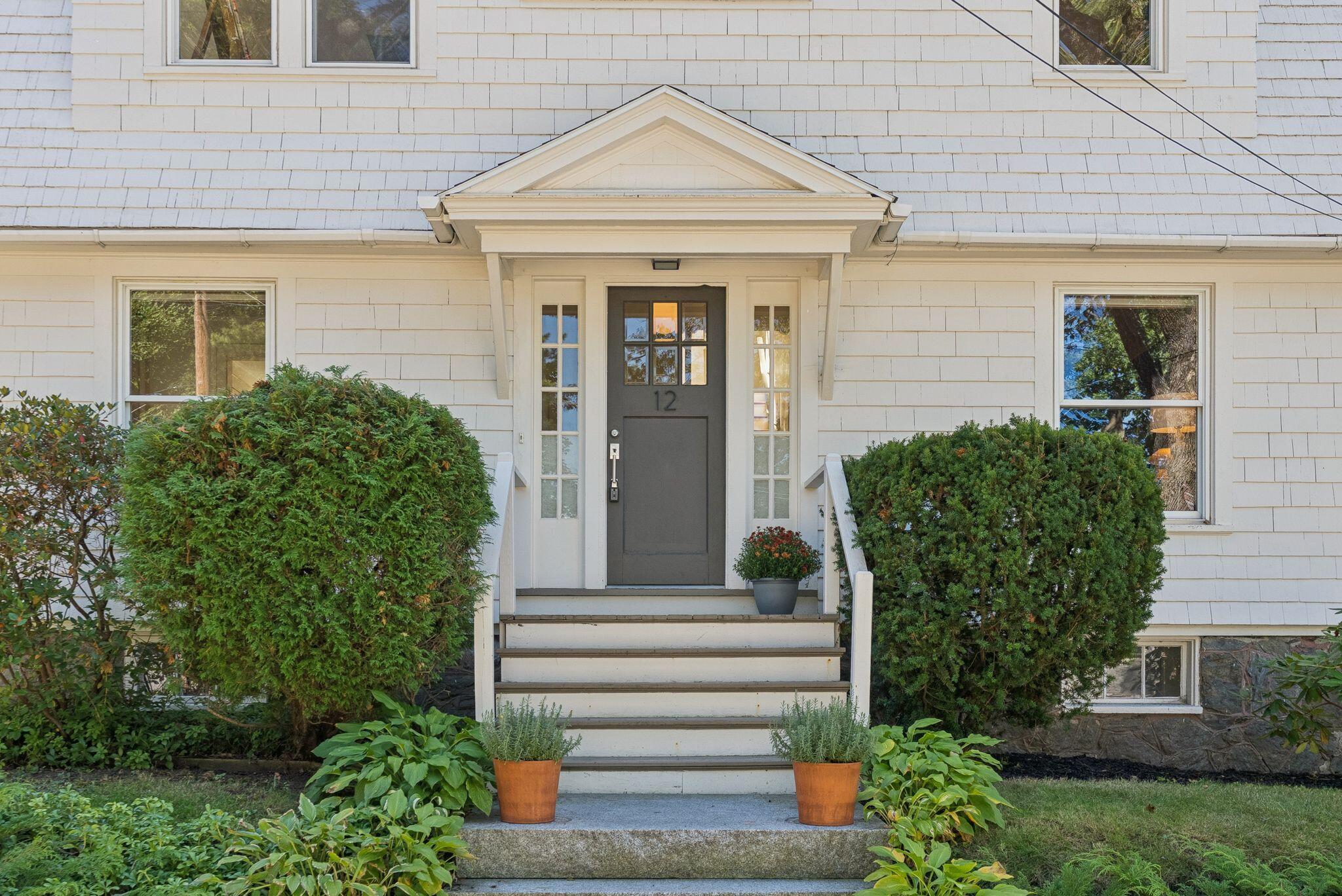 12 Belknap Street