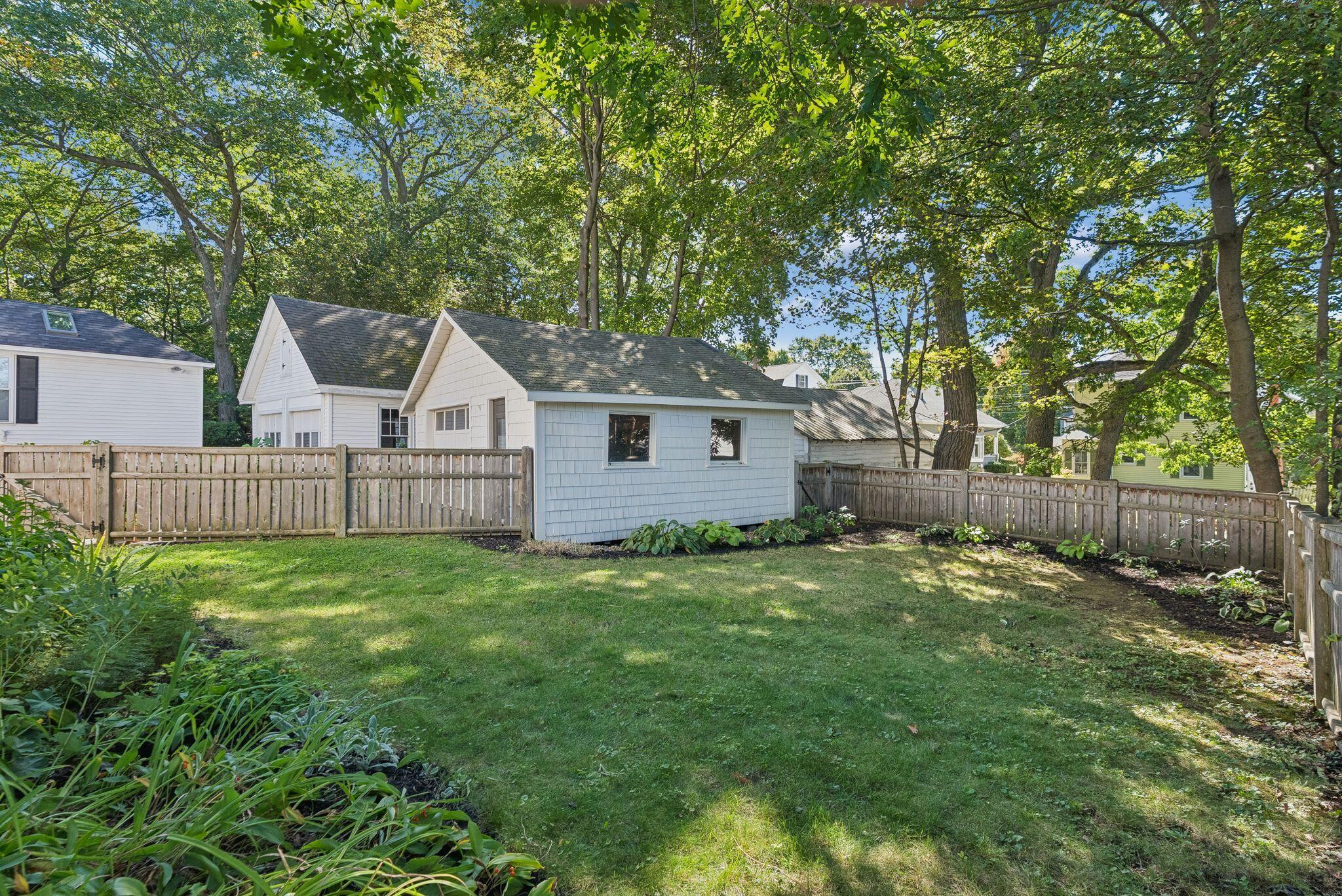 12 Belknap Street
