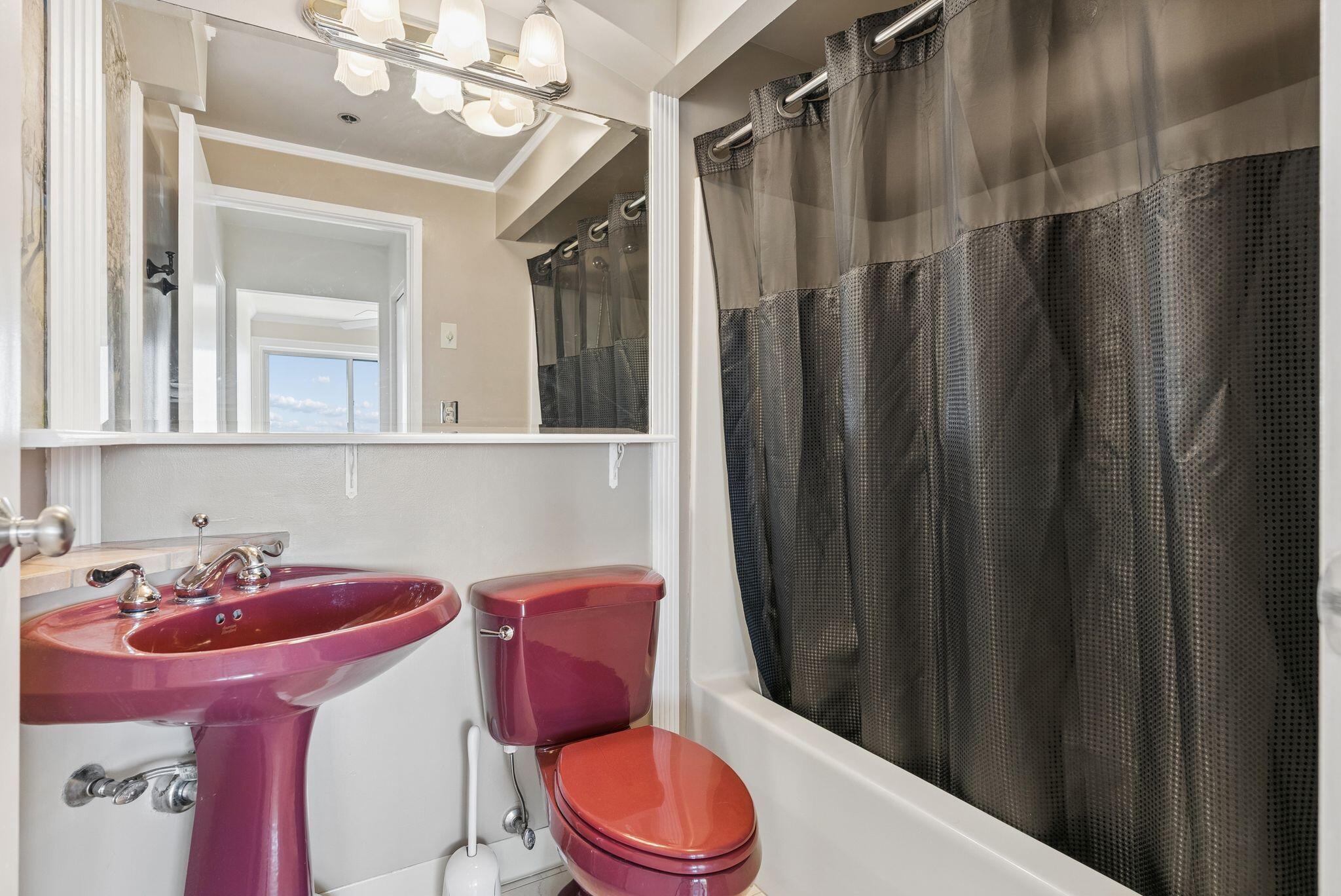 148 Breakwater Drive 810