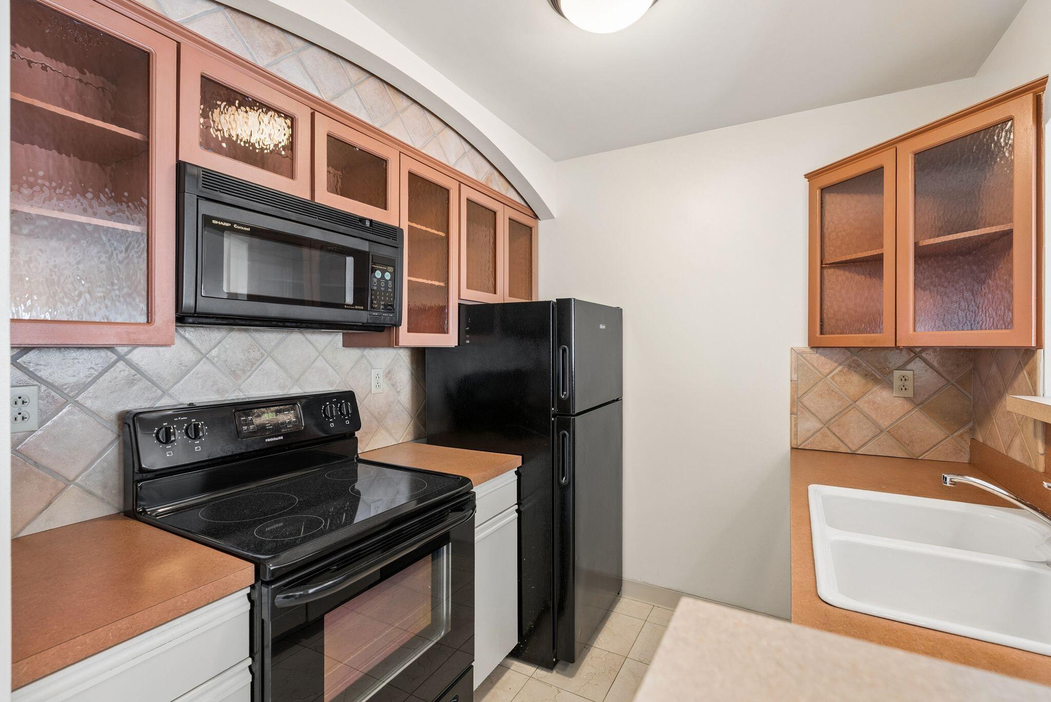 148 Breakwater Drive 810
