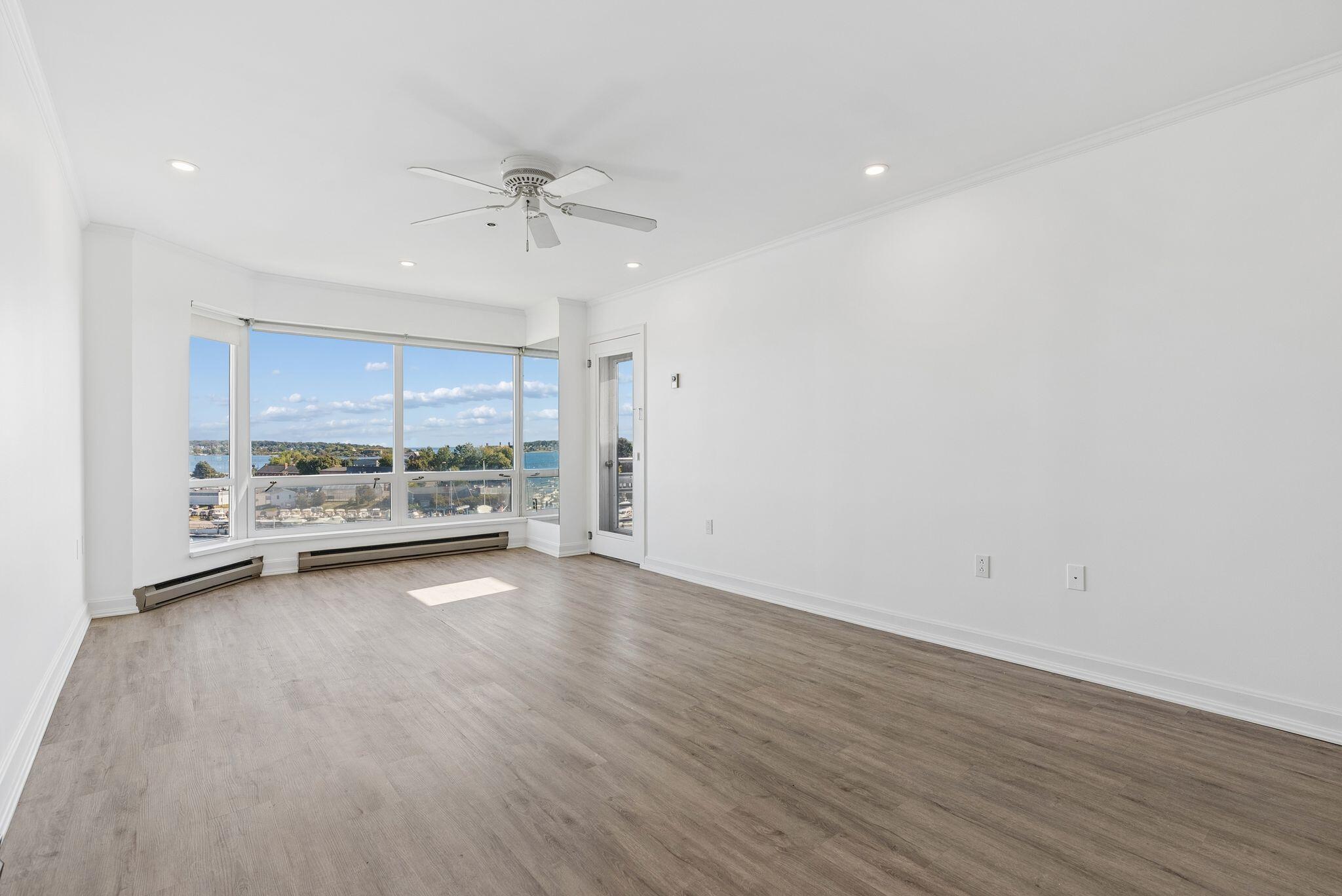 148 Breakwater Drive 811