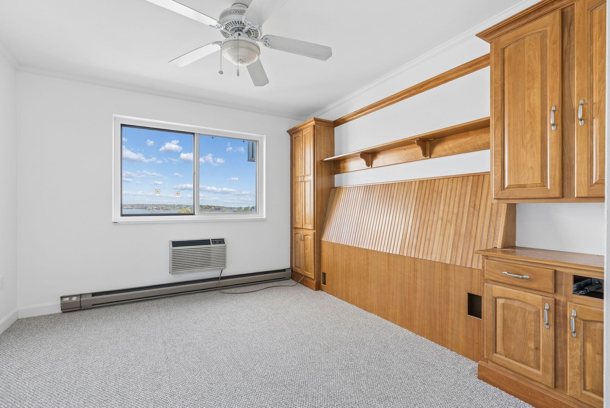 148 Breakwater Drive 811