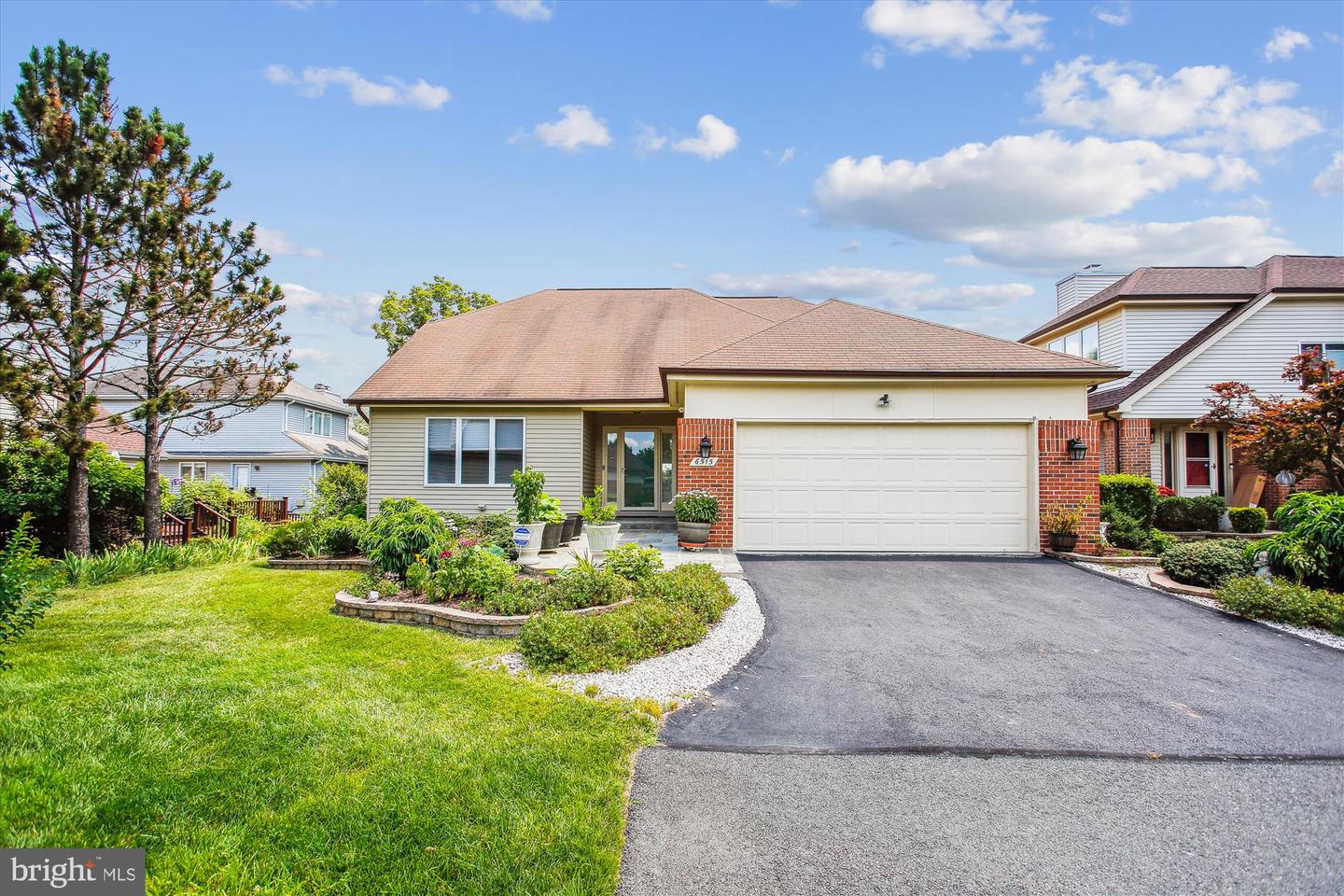 6515 Gretna Green Way