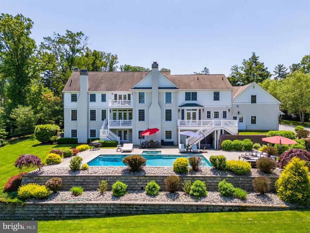 647 Andover Rd