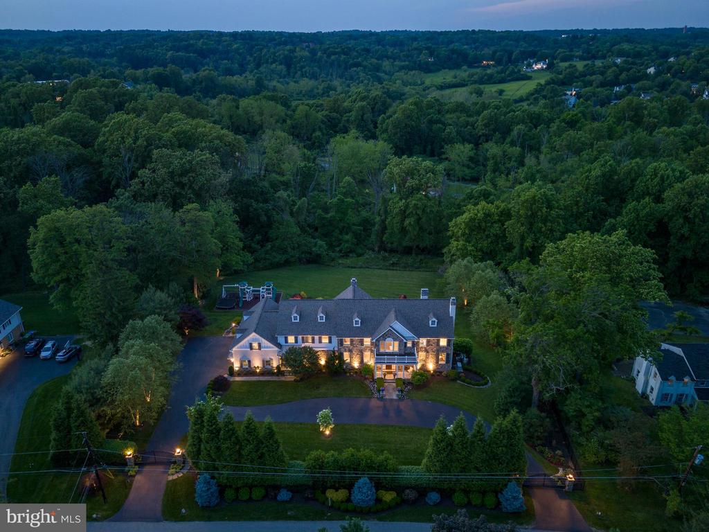 647 Andover Rd