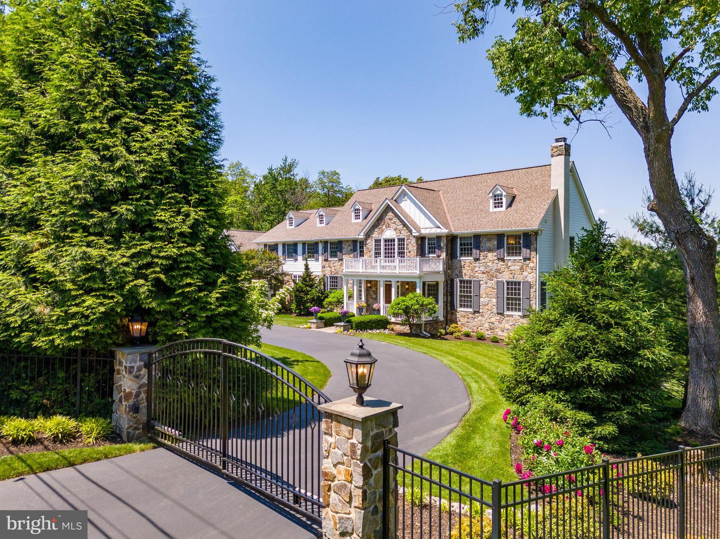 647 Andover Rd