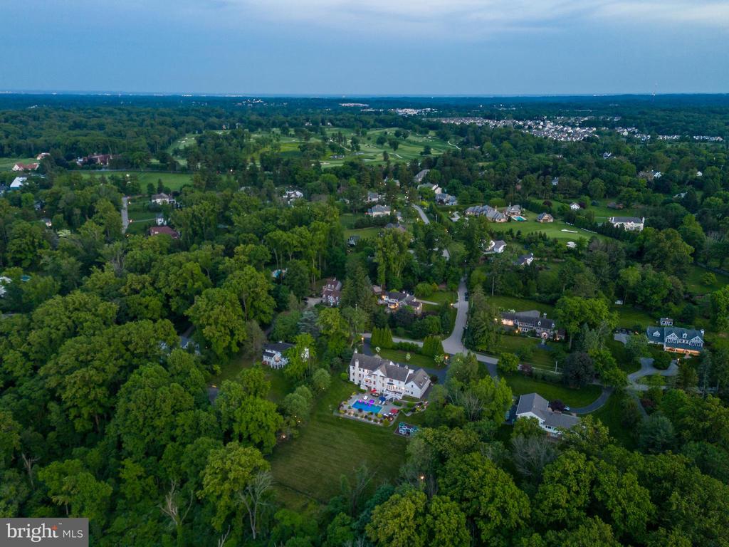 647 Andover Rd
