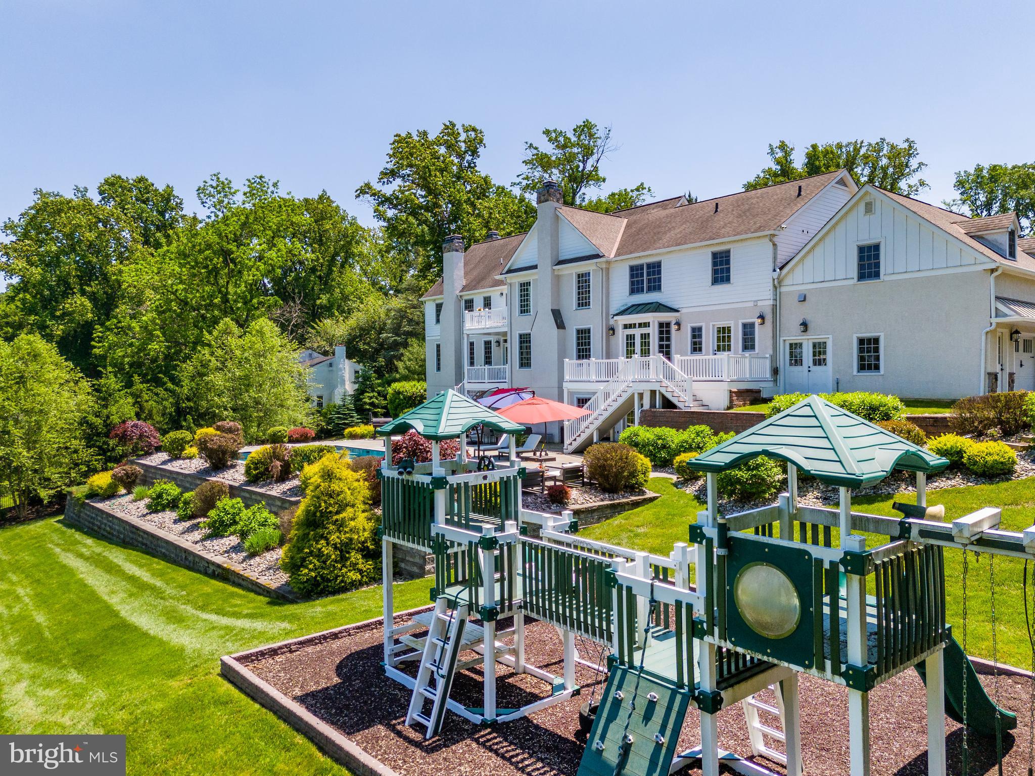 647 Andover Rd