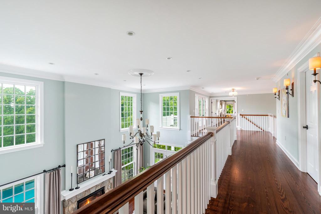 647 Andover Rd