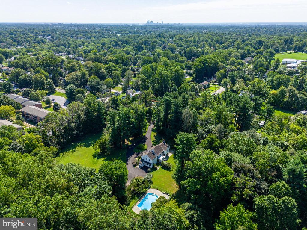 250 LANDOVER RD