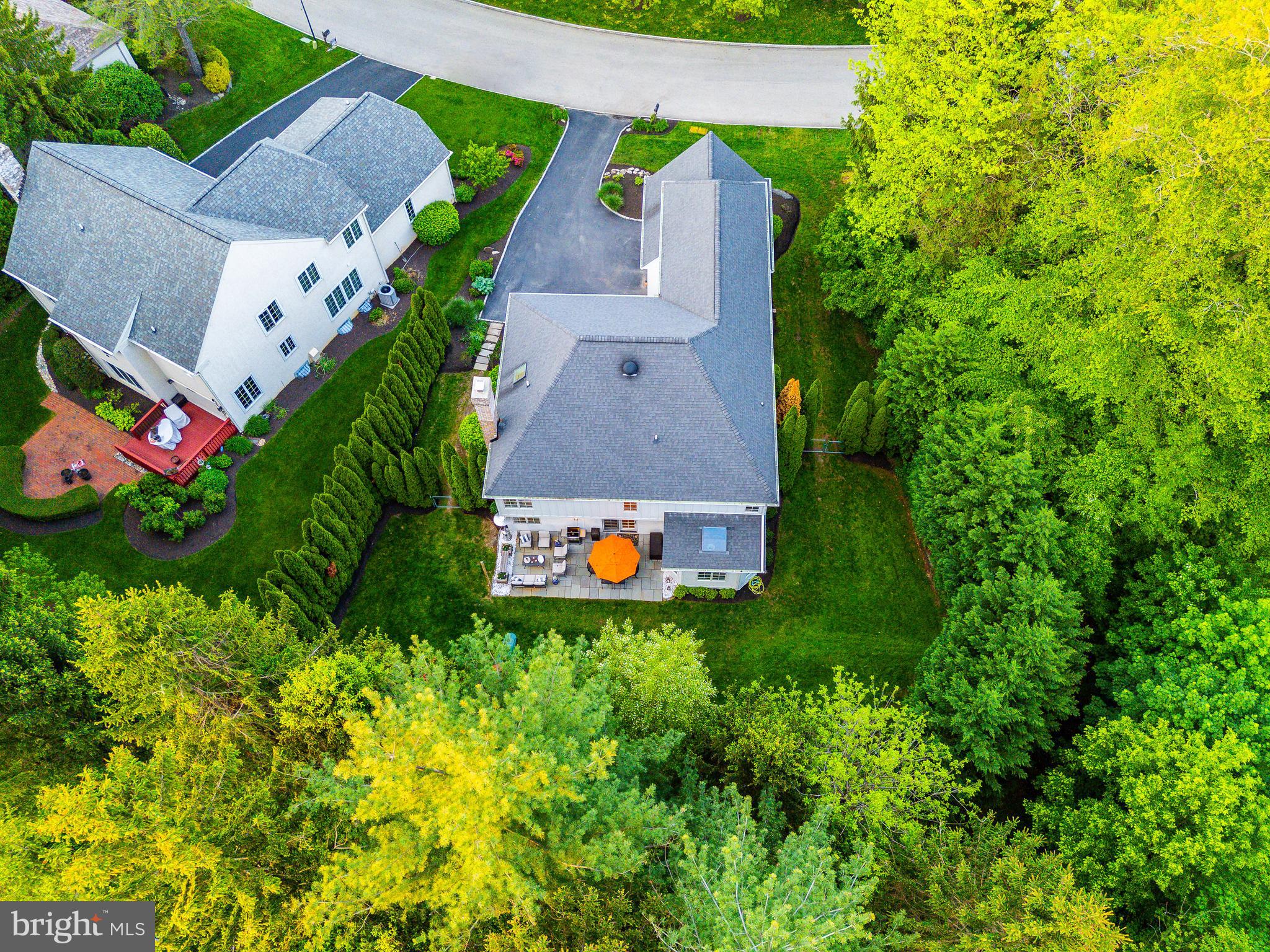 302 Gramont Ln