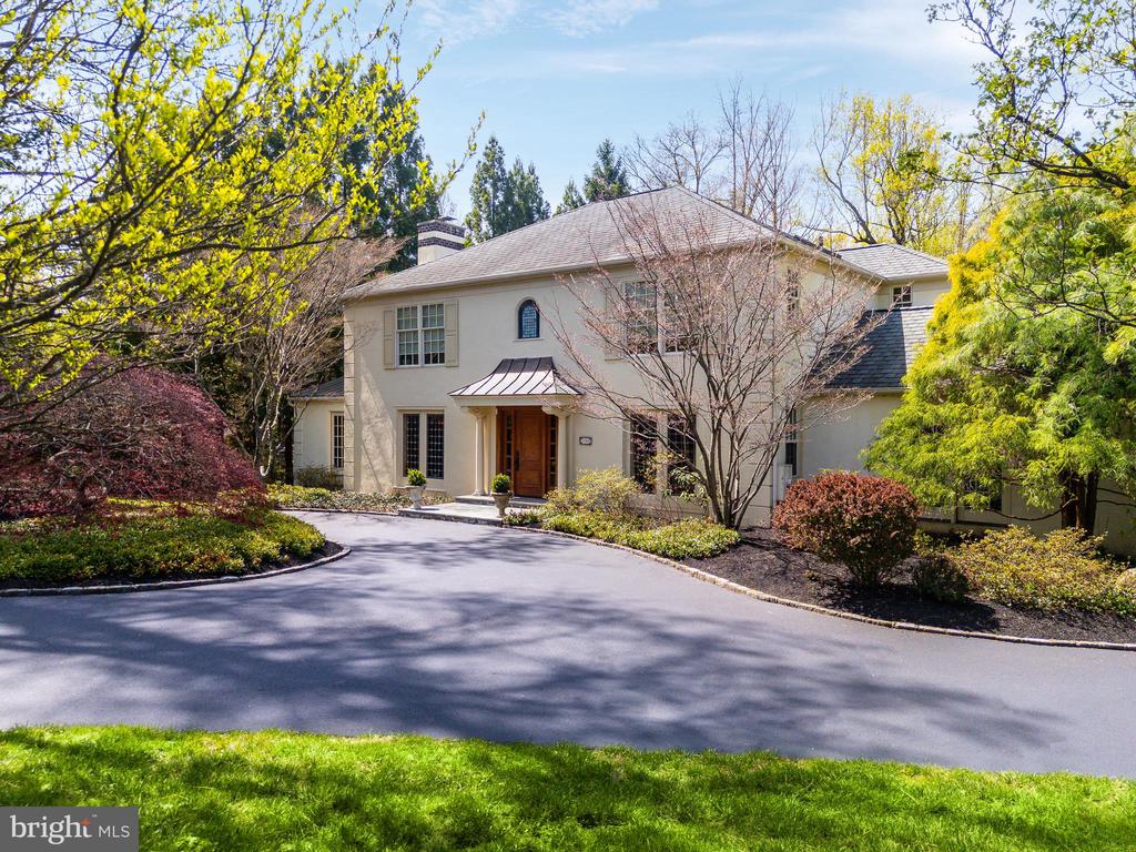 1130 Springmont Cir