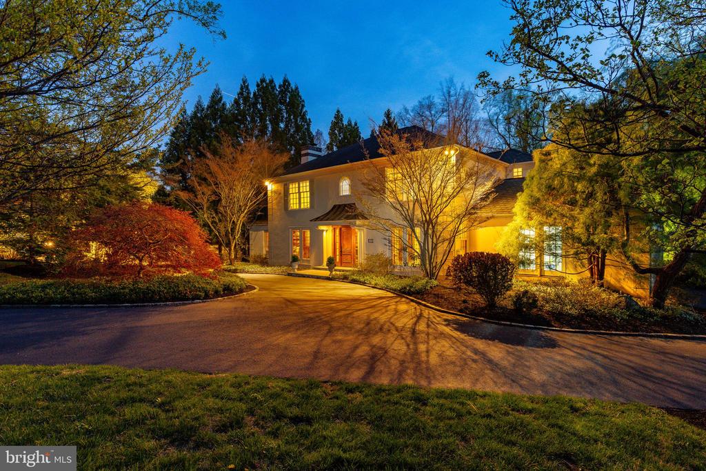 1130 Springmont Cir