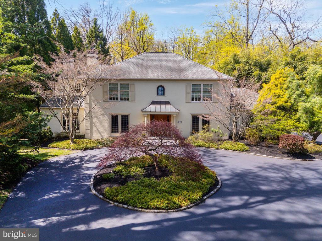 1130 Springmont Cir