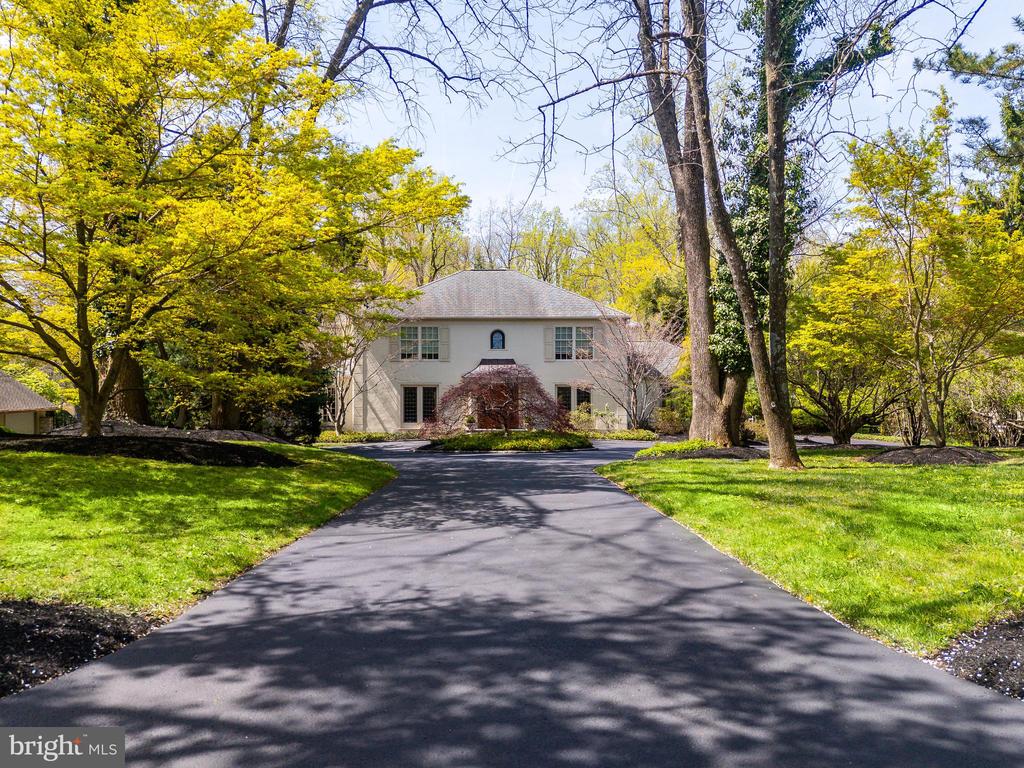 1130 Springmont Cir