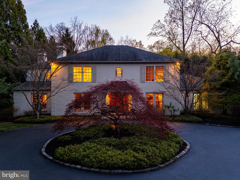 1130 Springmont Cir