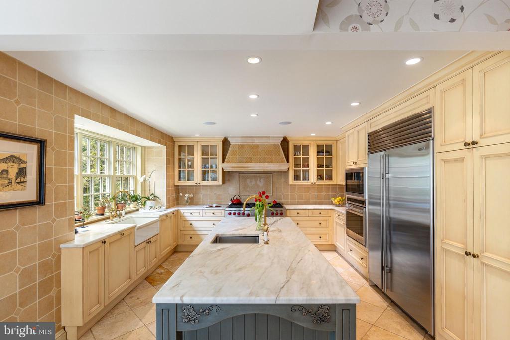 1130 Springmont Cir