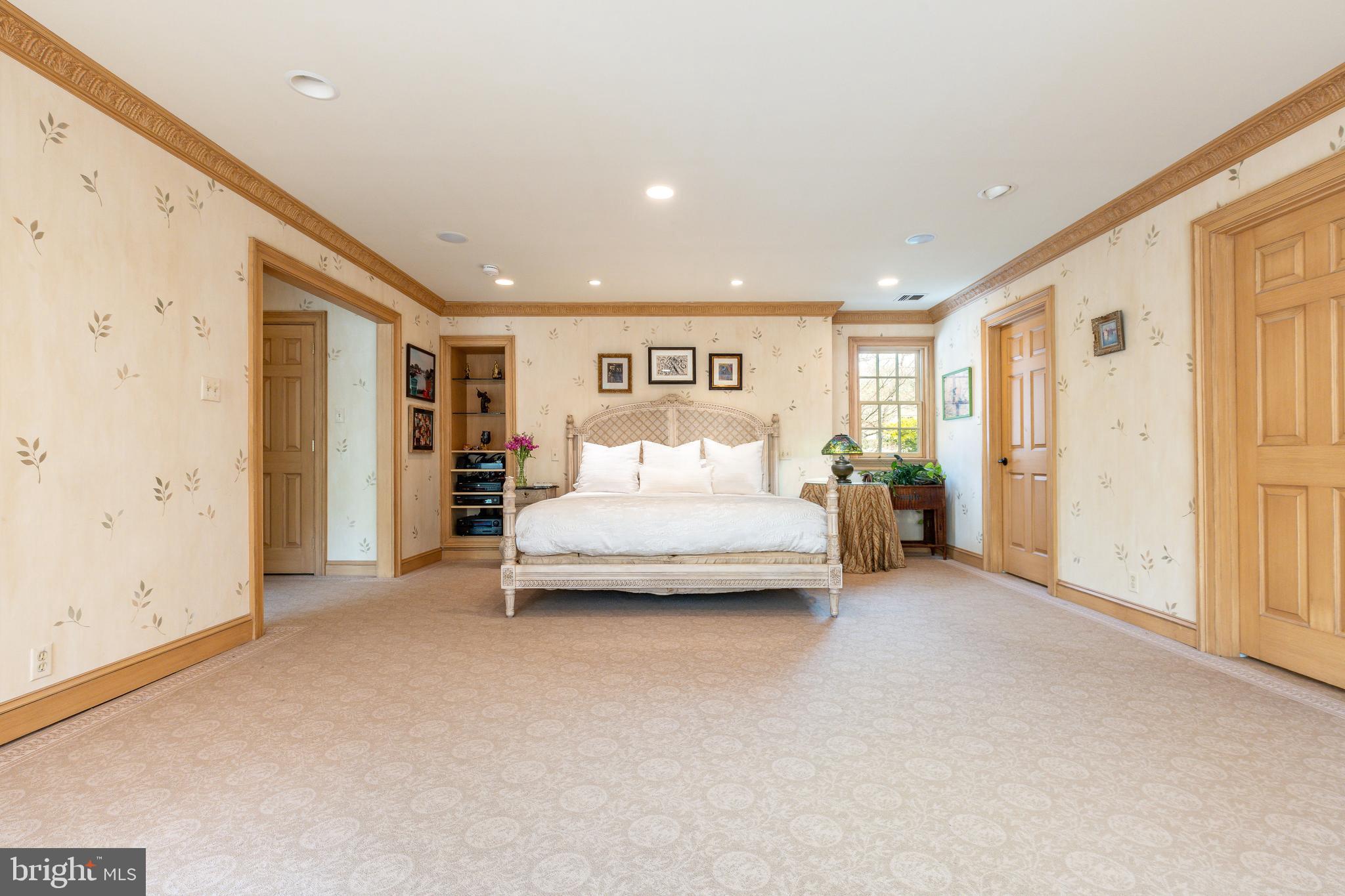 1130 Springmont Cir