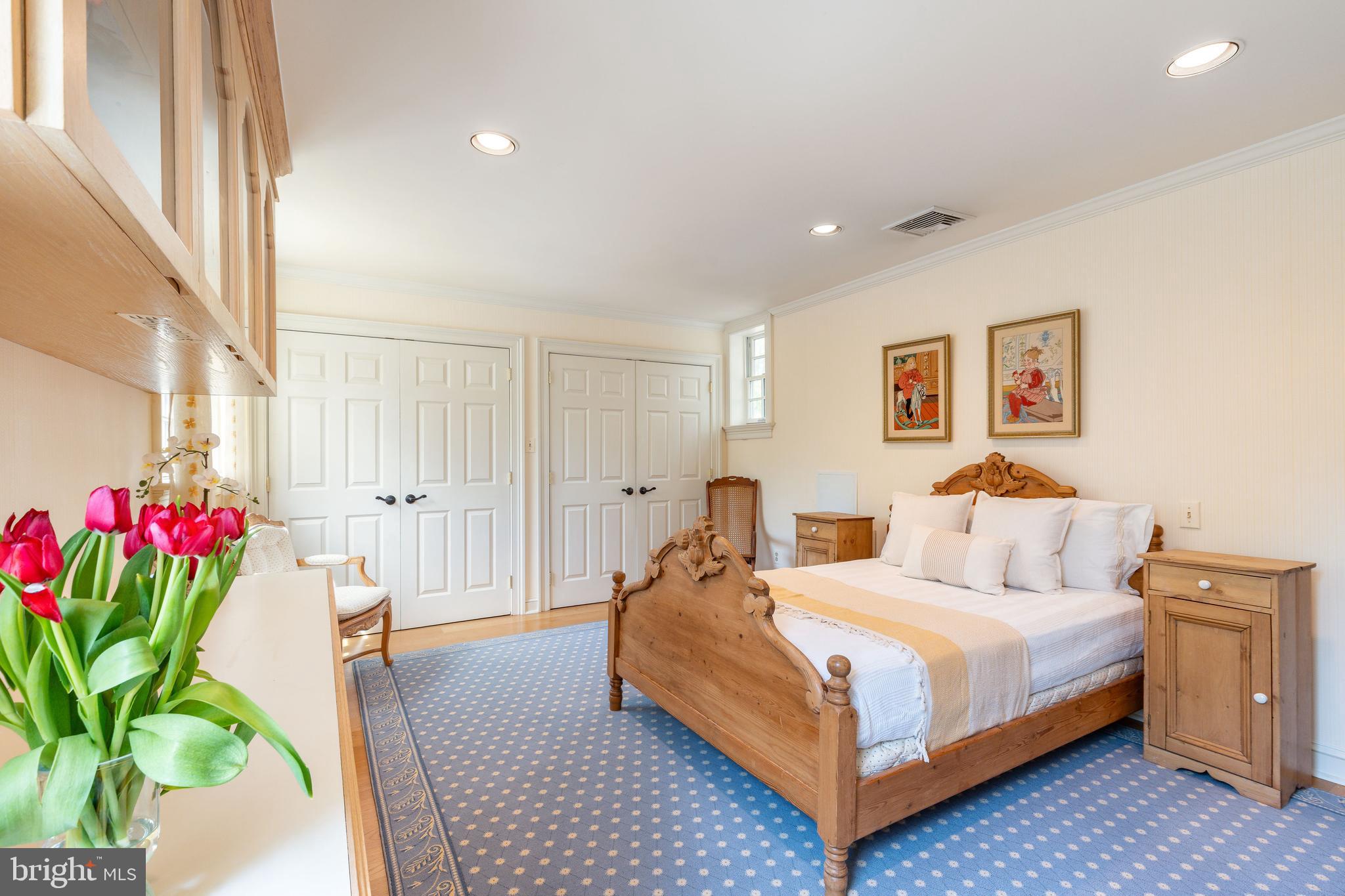 1130 Springmont Cir