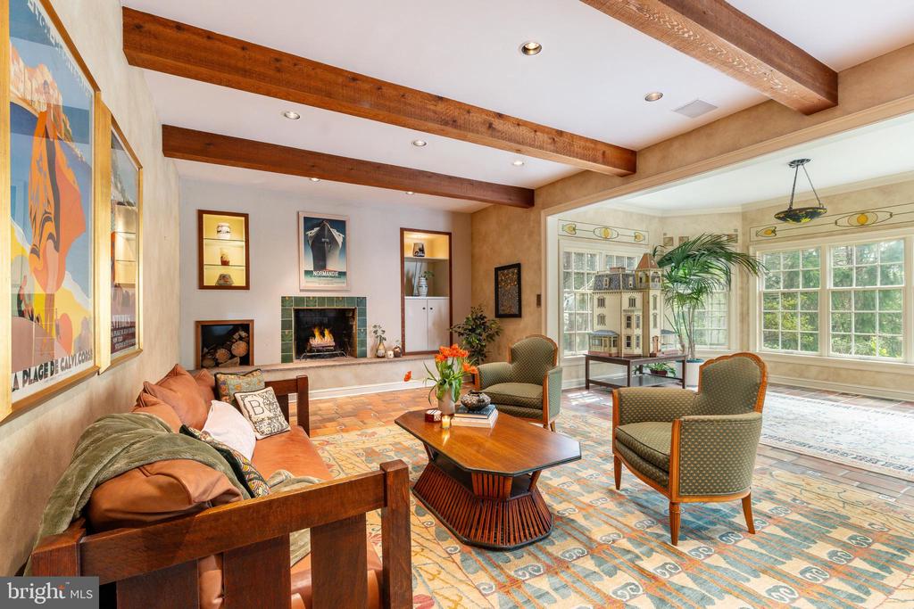 1130 Springmont Cir