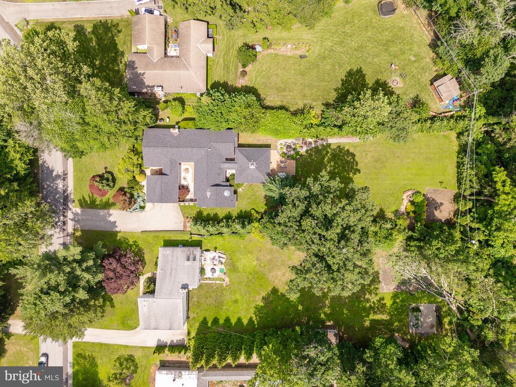 411 Clairemont Rd