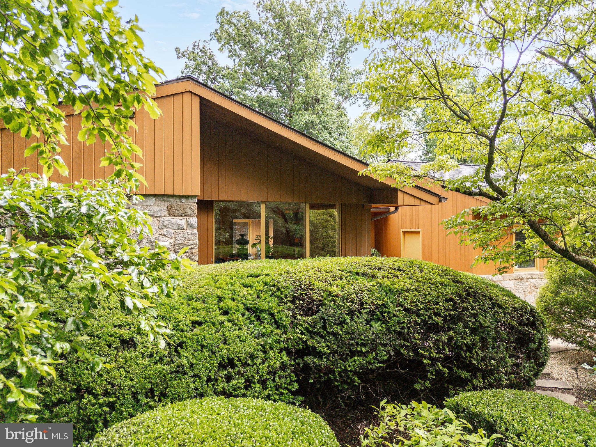 411 Clairemont Rd