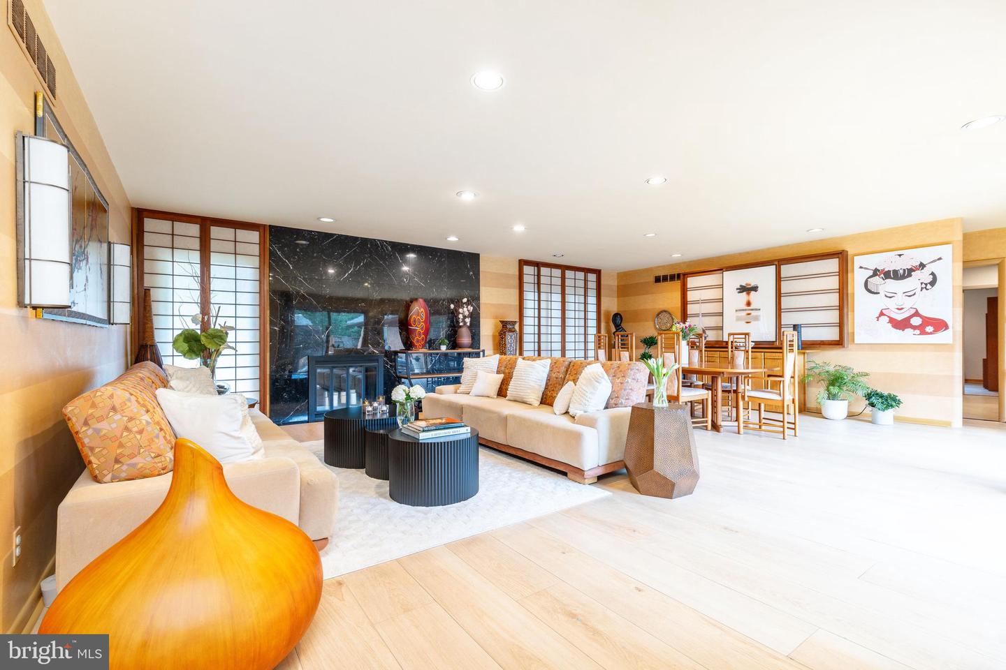 411 Clairemont Rd