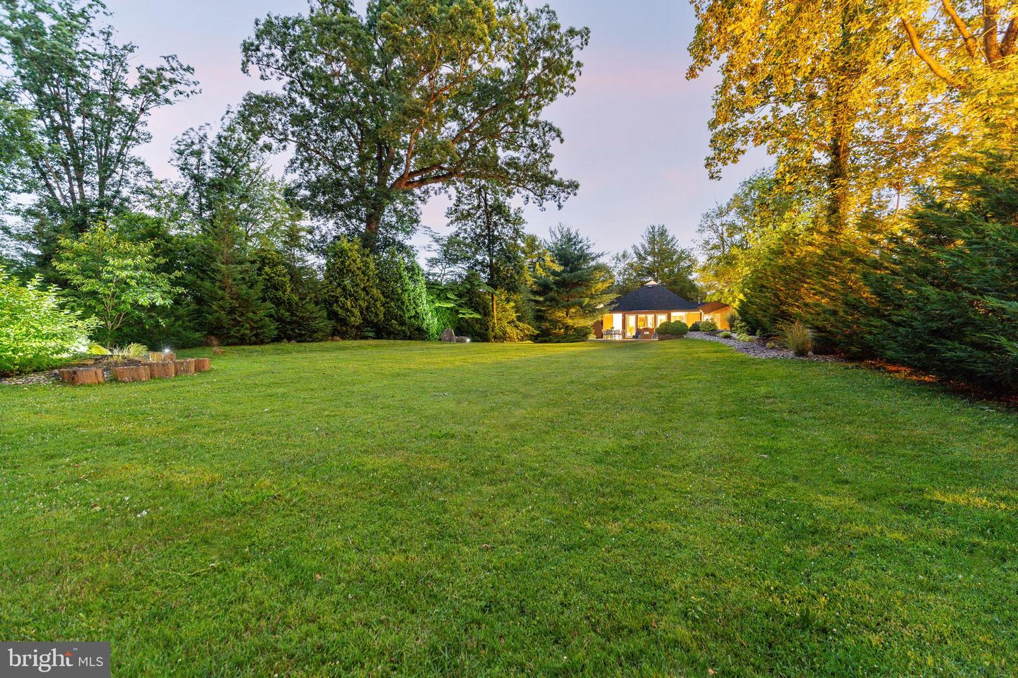 411 Clairemont Rd