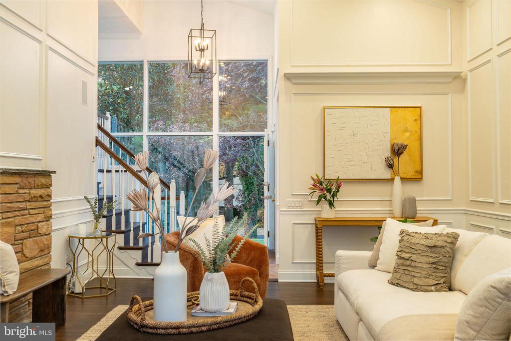 407 CLAIREMONT ROAD