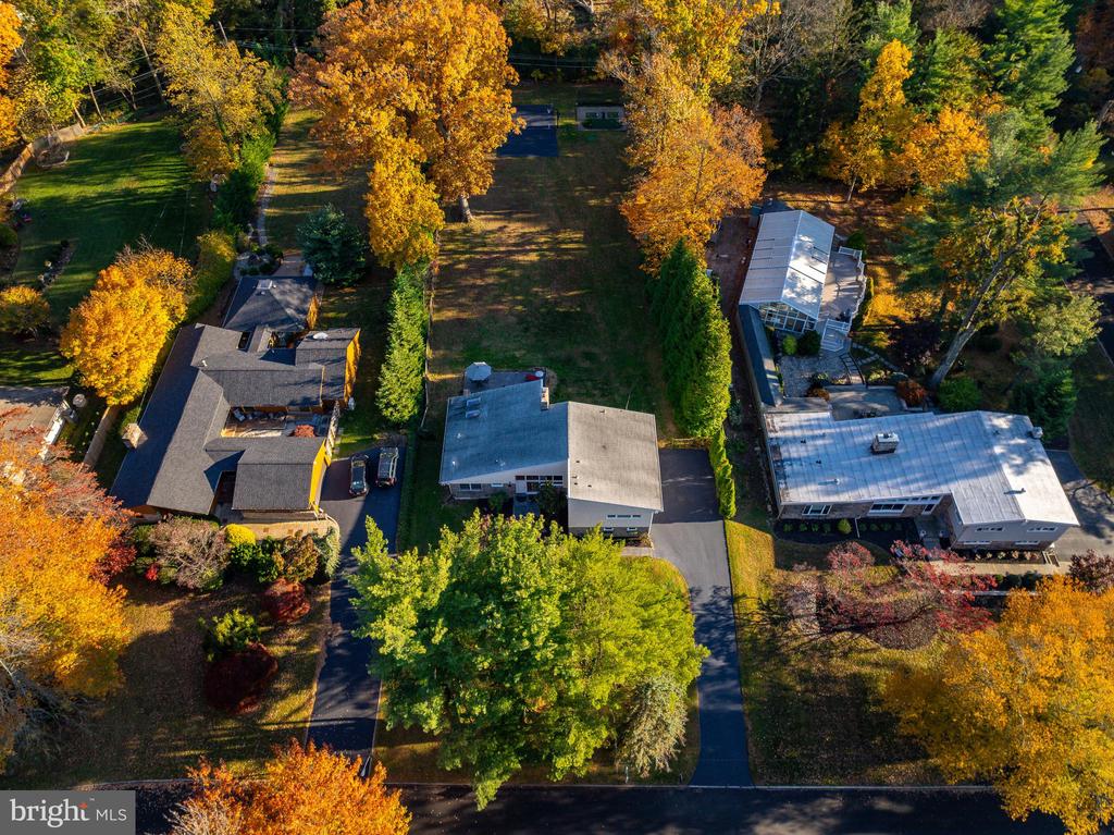 407 CLAIREMONT ROAD