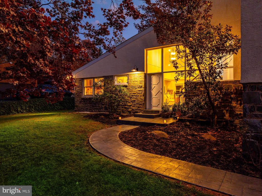 407 CLAIREMONT ROAD