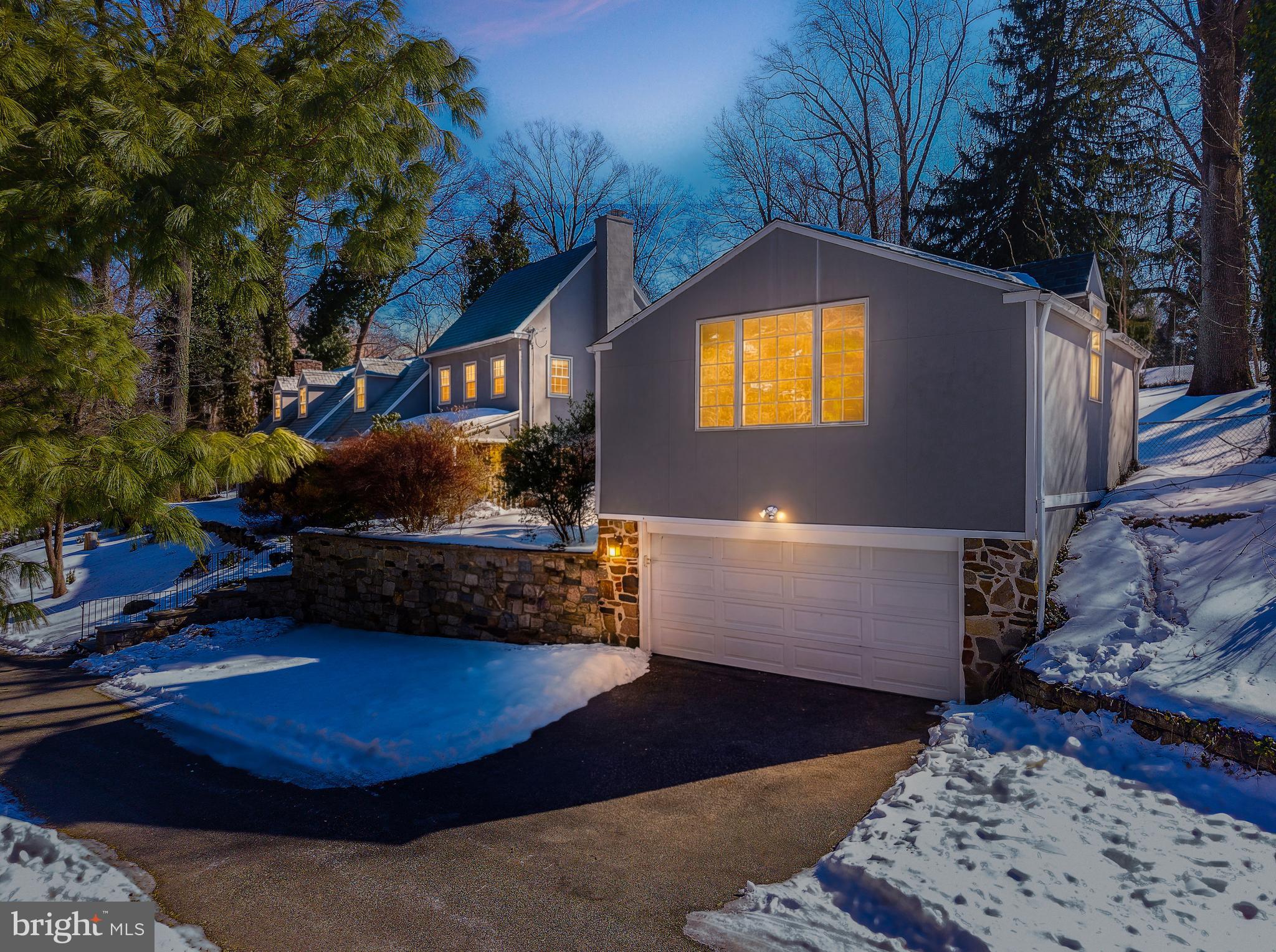 829 BRYN MAWR AVENUE