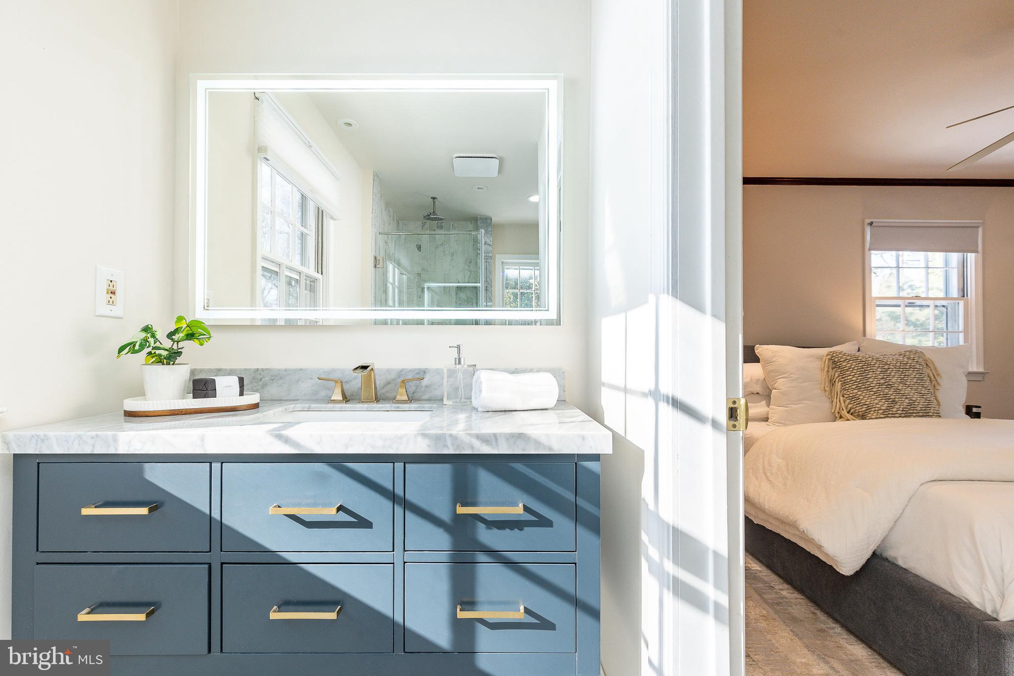 829 BRYN MAWR AVENUE