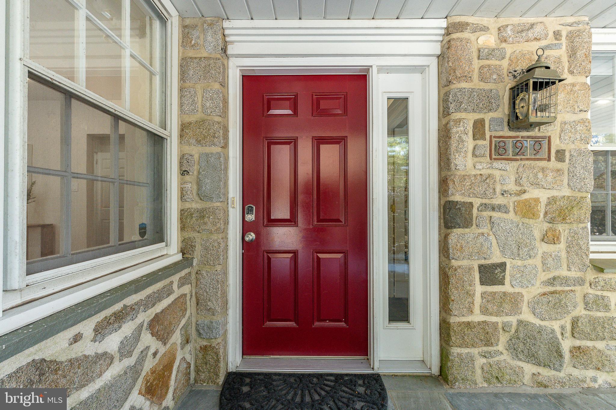 829 BRYN MAWR AVENUE