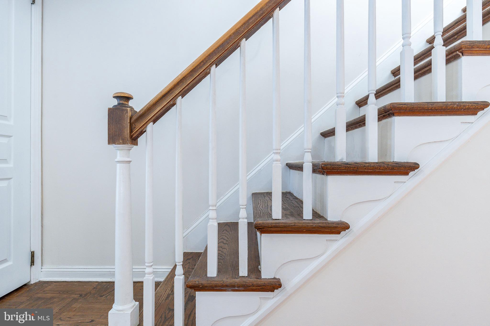 829 BRYN MAWR AVENUE