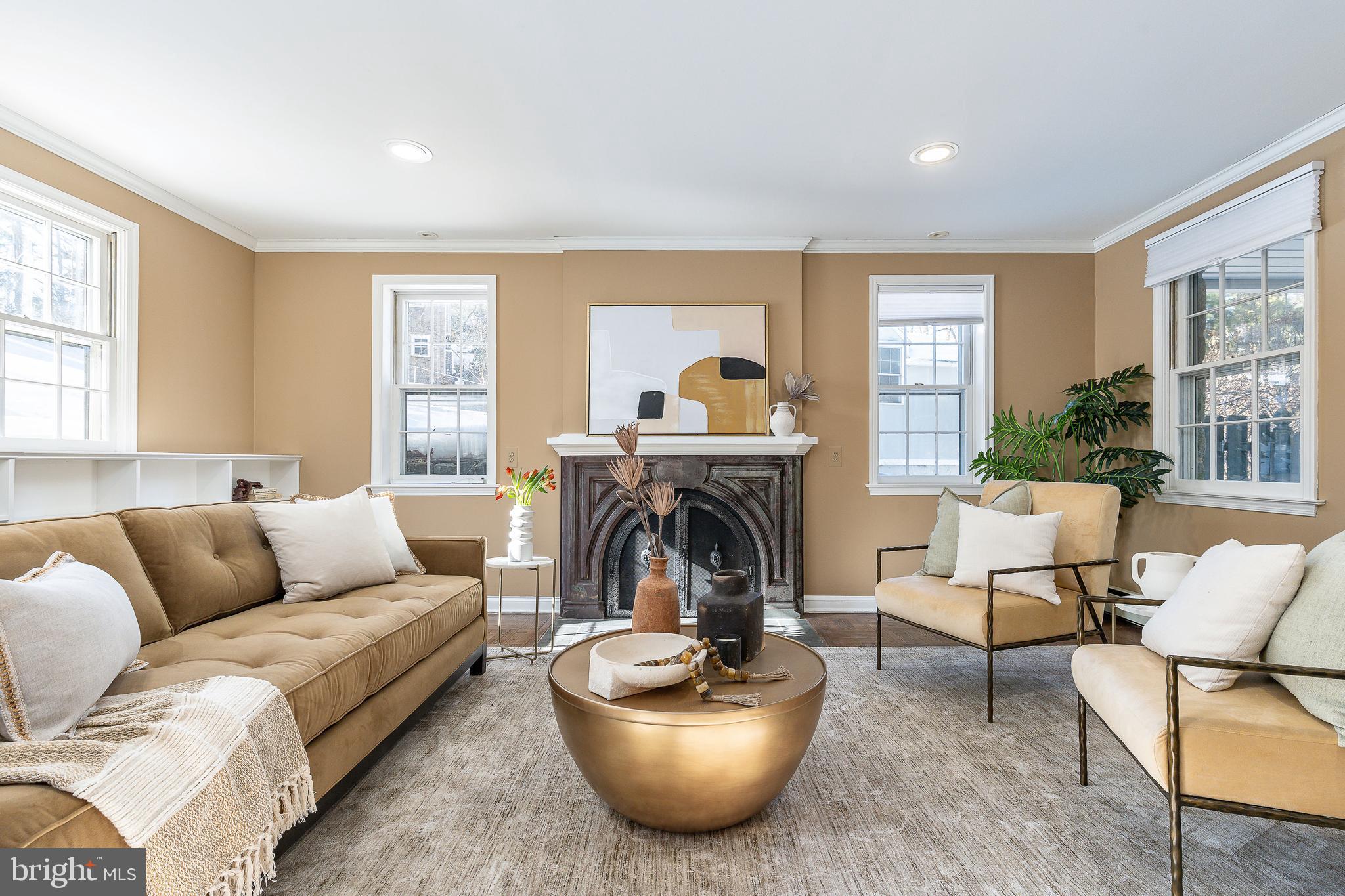 829 BRYN MAWR AVENUE