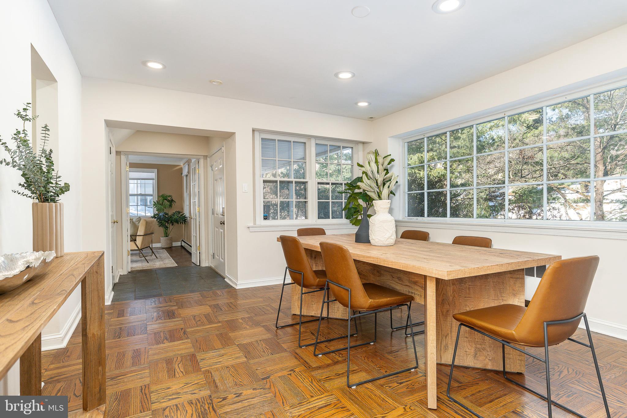 829 BRYN MAWR AVENUE