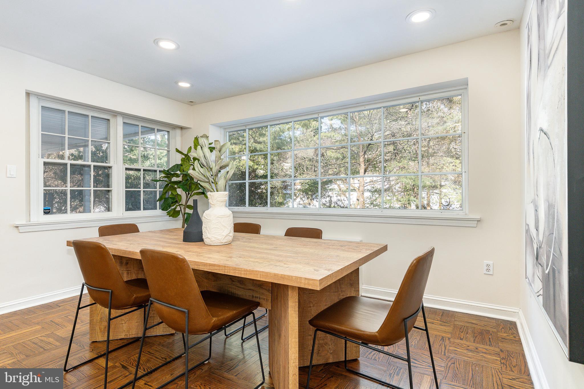 829 BRYN MAWR AVENUE