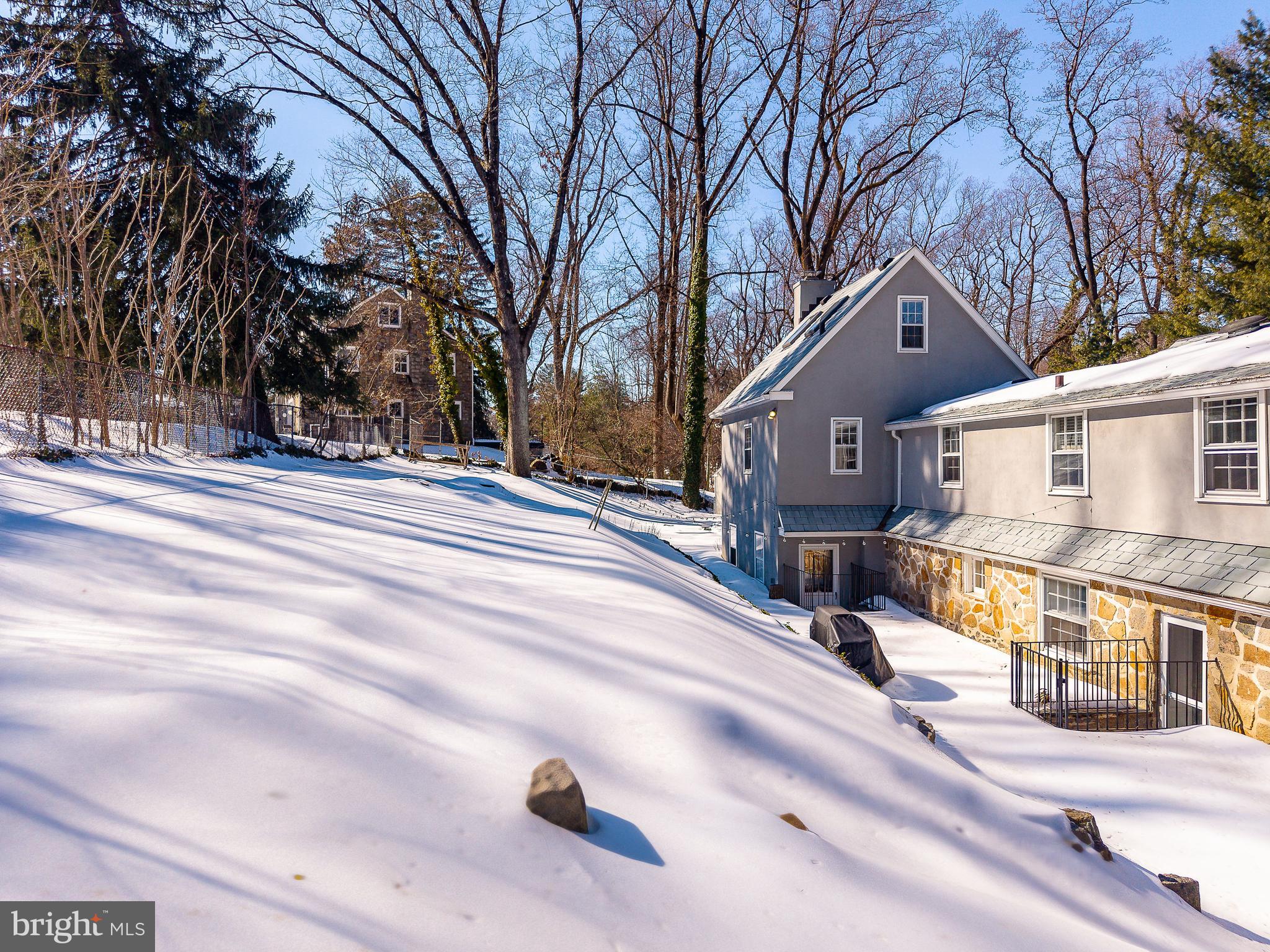 829 BRYN MAWR AVENUE