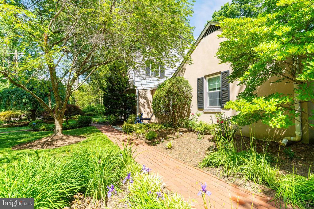 649 SUSSEX ROAD