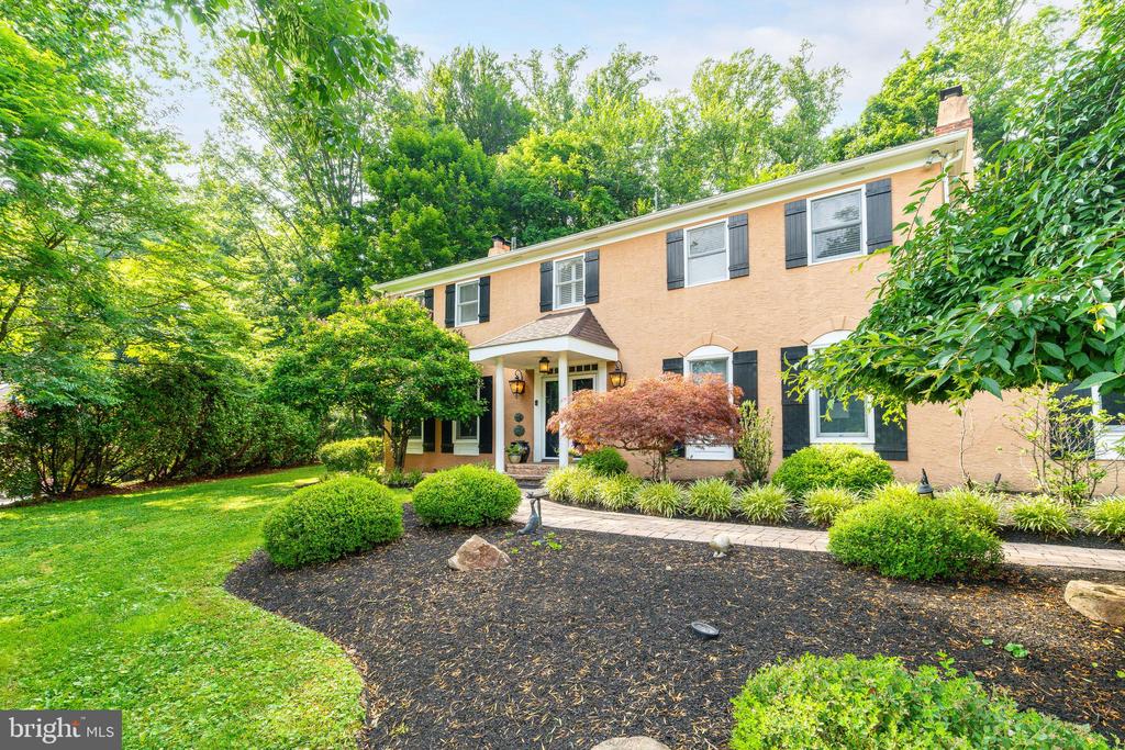 2047 STONE RIDGE LANE