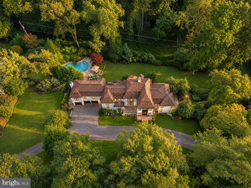1075 GREEN VALLEY ROAD Unit:           