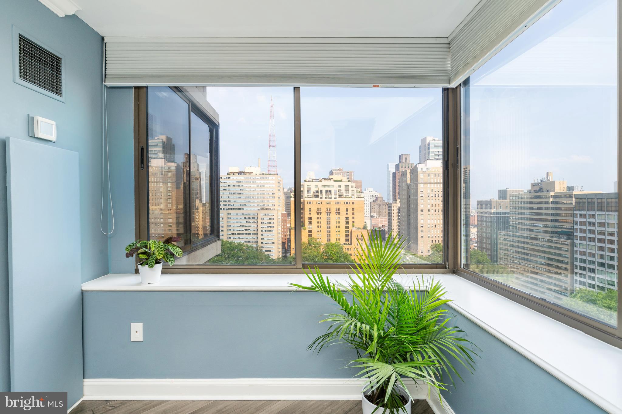 202-10 W Rittenhouse Sq #1708