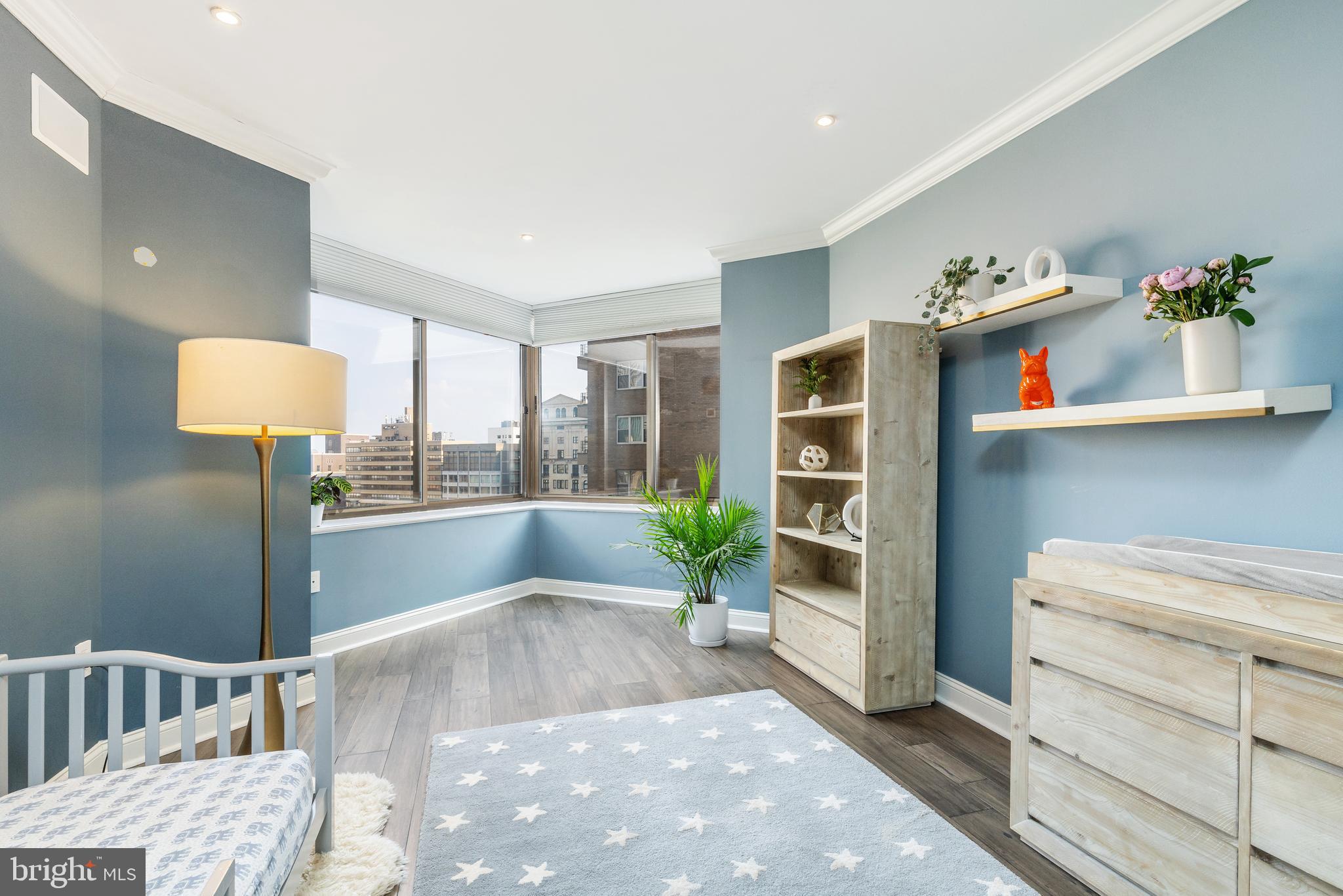 202-10 W Rittenhouse Sq #1708