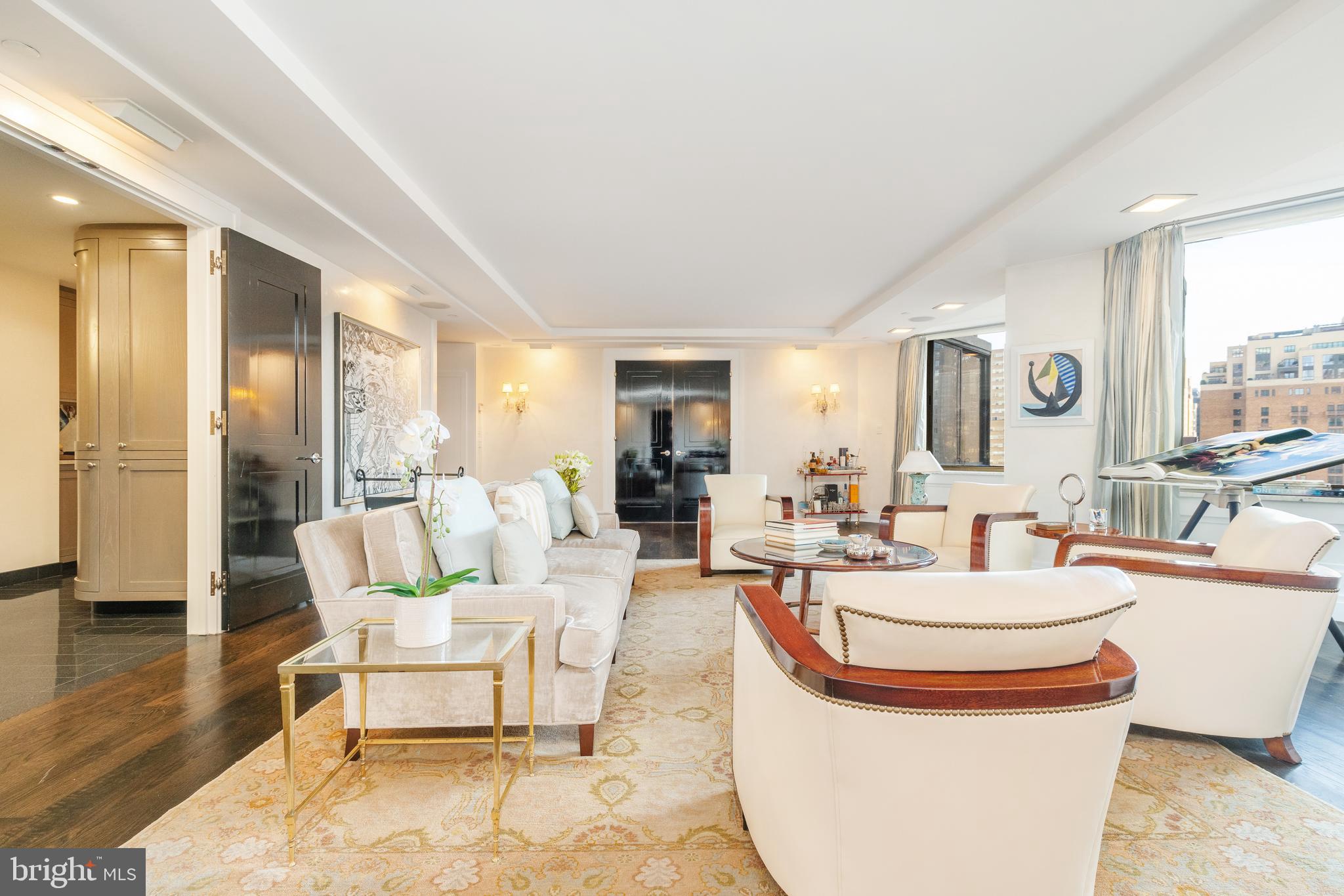 202-10 W Rittenhouse Sq #1208